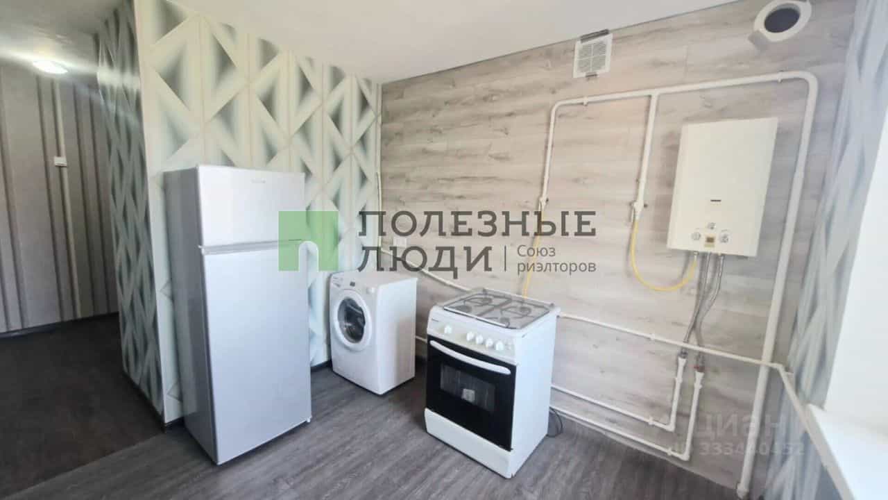 Россия, Краснодарский край, Новороссийск, Суворовская улица, 52, фото 5