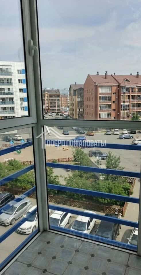 Россия, Республика Хакасия, Абакан, улица Авиаторов, 2, фото 16