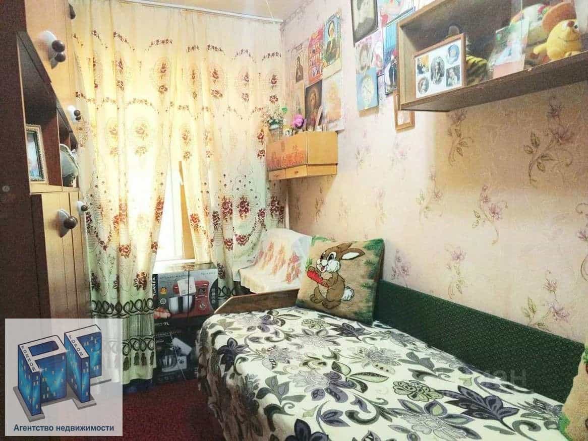 Россия, Волгоградская область, Волжский, улица Горького, 33, фото 3