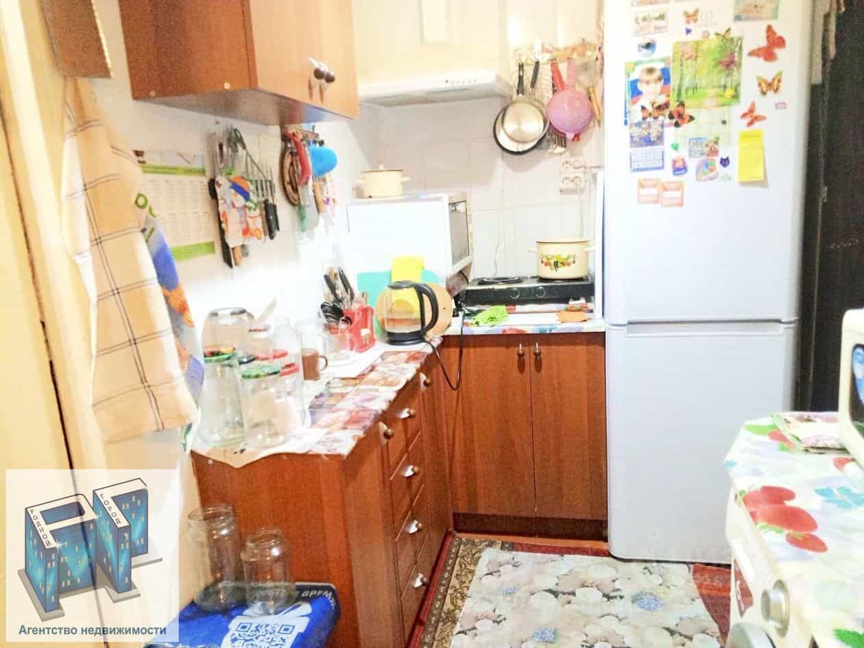 Россия, Волгоградская область, Волжский, улица Горького, 33, фото 9