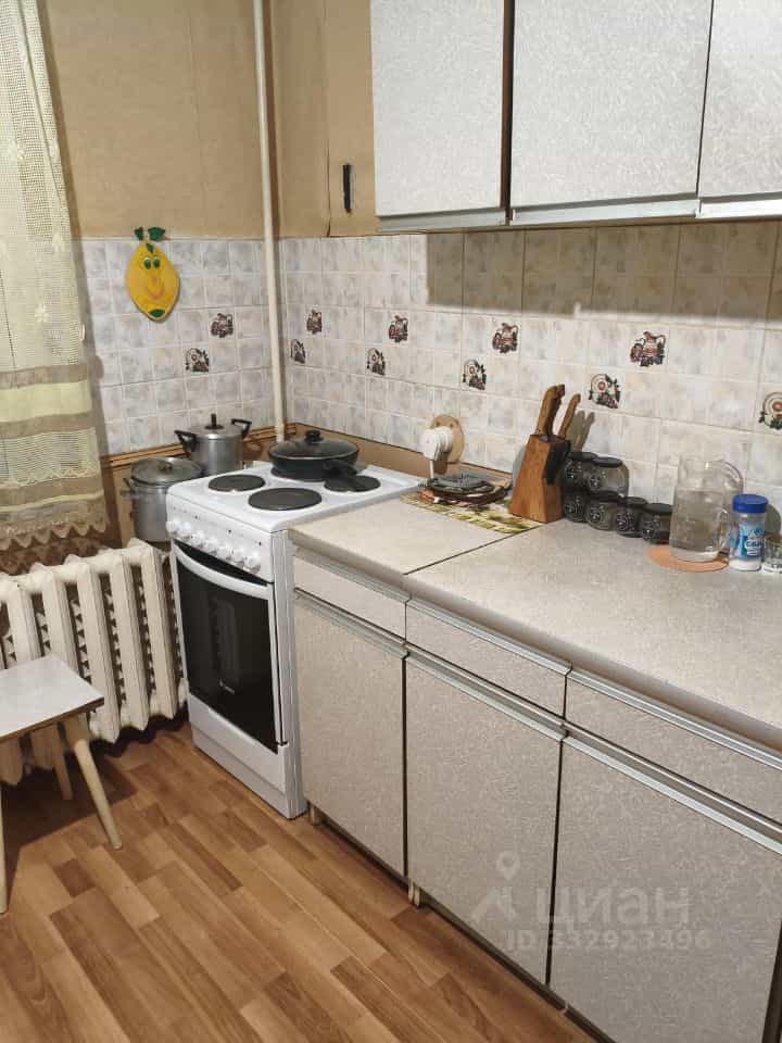 Россия, Самарская область, Тольятти, улица Голосова, 28