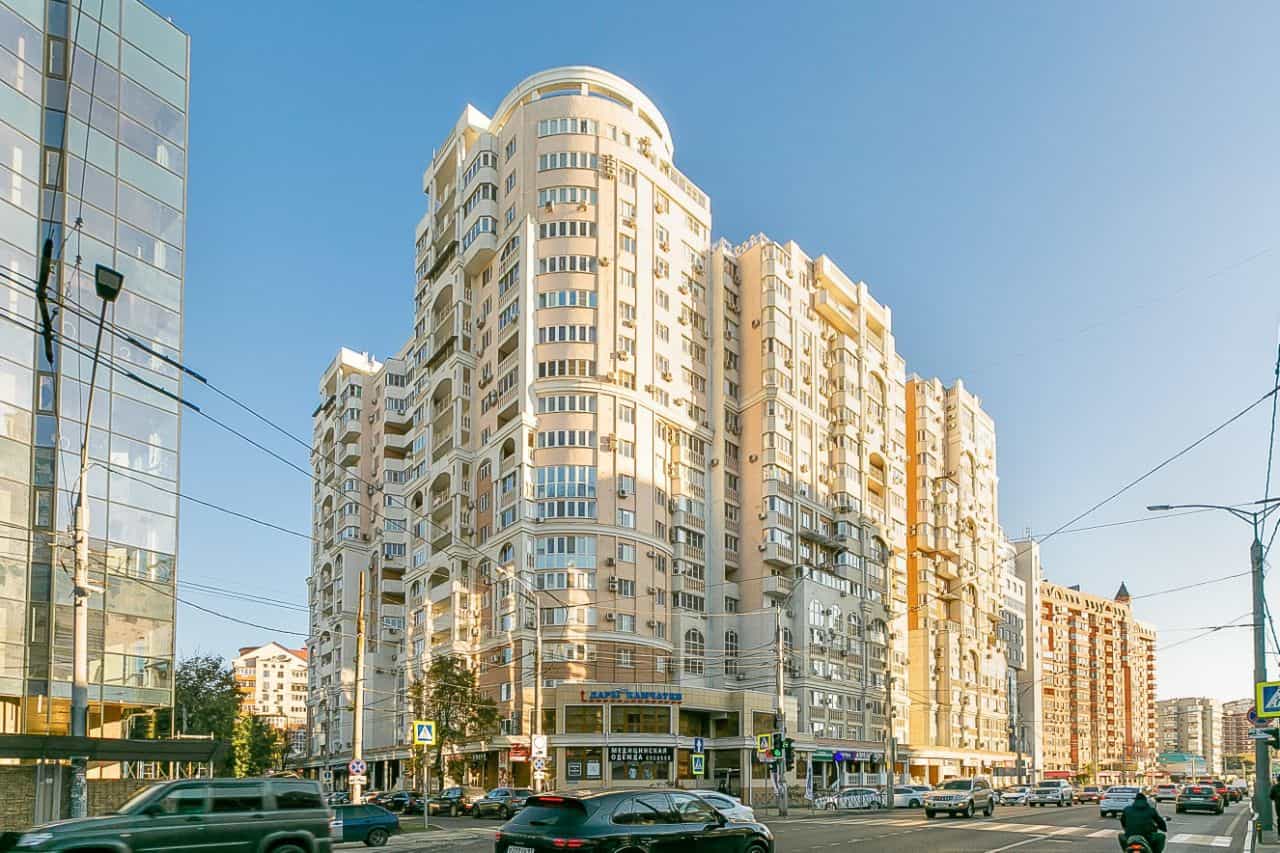 Россия, Краснодар, микрорайон Центральный, улица Кубанская Набережная, 64, фото 3