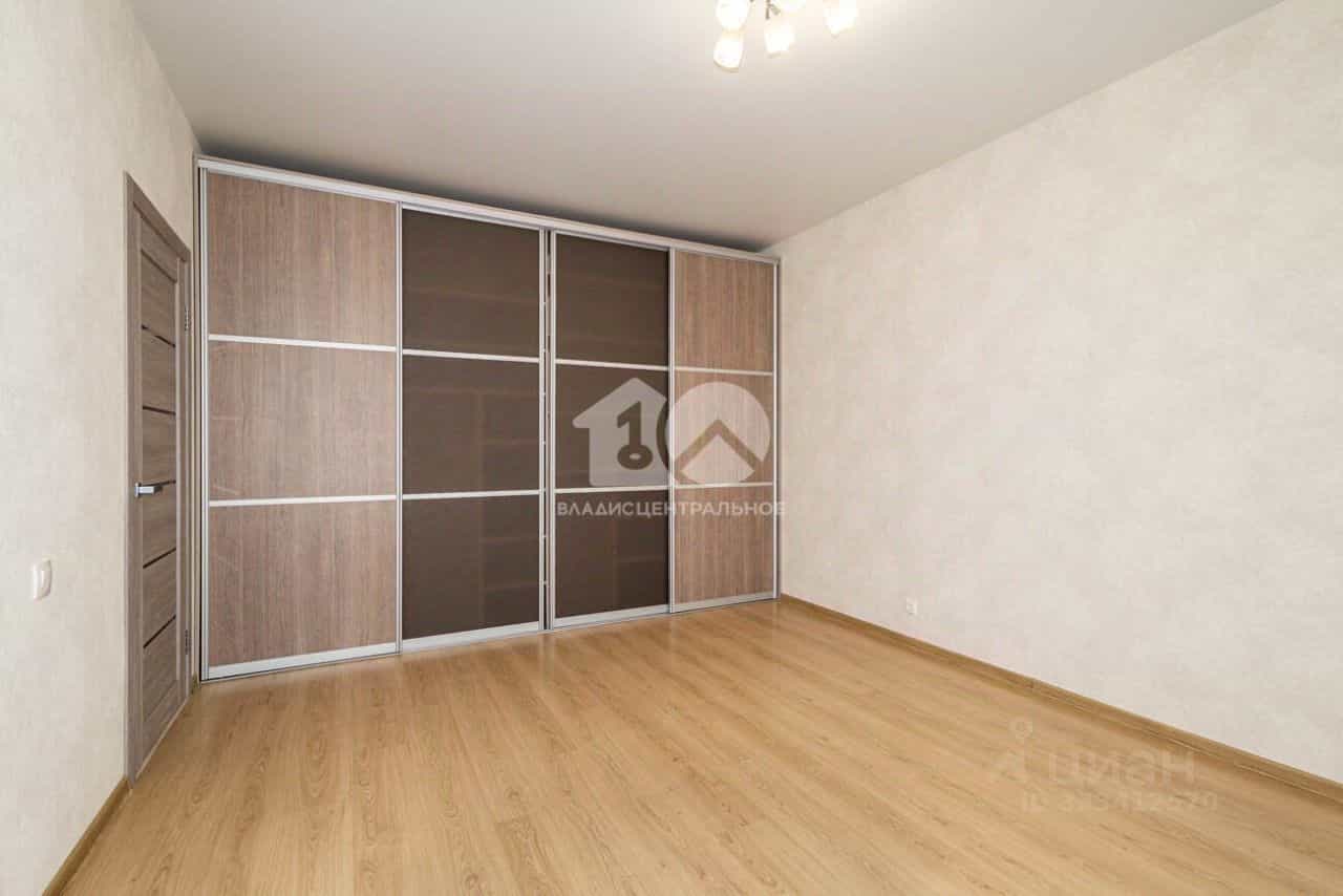 Россия, Новосибирск, улица Виктора Уса, 11/1, фото 9