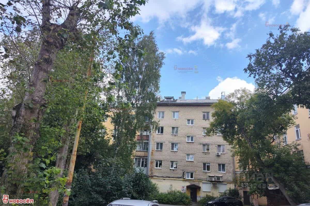 Россия, Свердловская область, Екатеринбург, улица 8 Марта, 142, фото 2