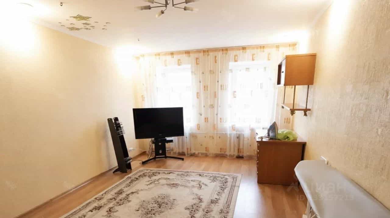 Россия, Омск, улица Дианова, 32, фото 10