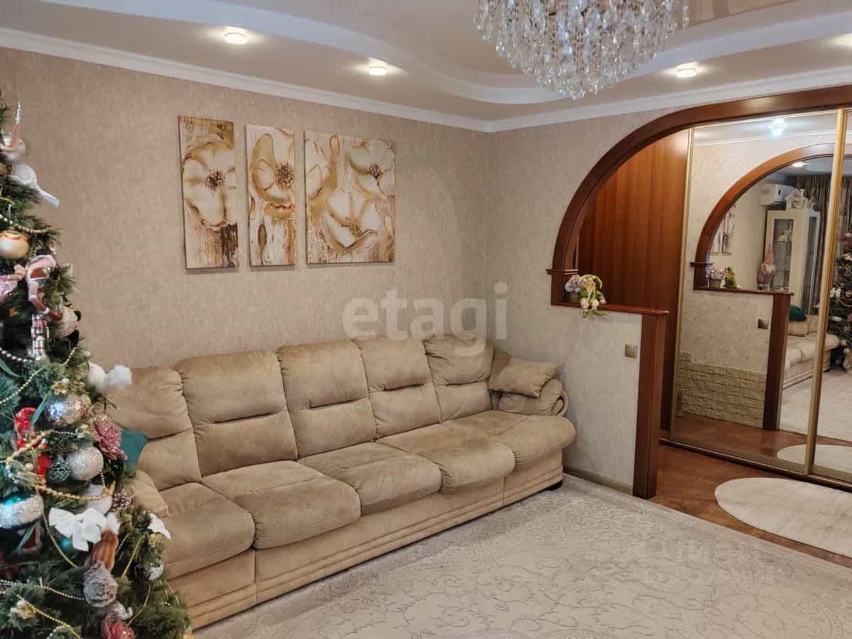 Россия, Красноярск, улица Копылова, 42, фото 4