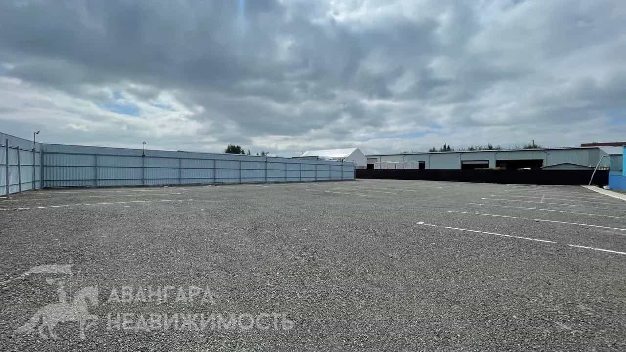 Беларусь, Минская область, Дзержинский район, Фаниполь, улица Строителей, 1А