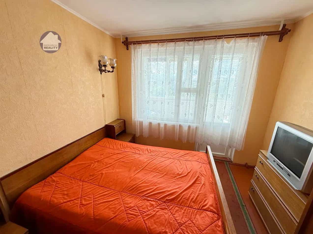Беларусь, Брестская область, Барановичи, улица Наконечникова, 12, фото 7