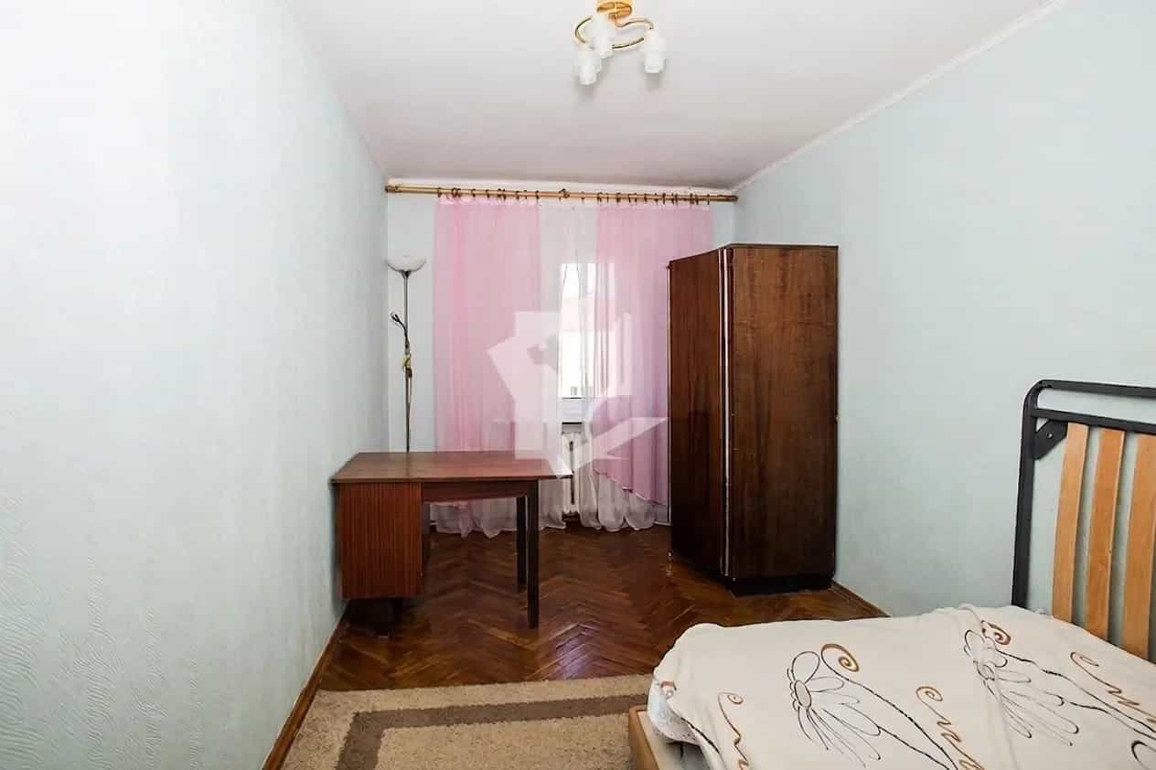 Беларусь, Минская область, Березино, улица Победы, 19, фото 6