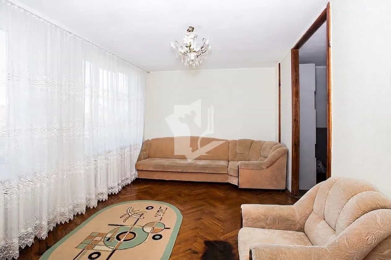 Беларусь, Минская область, Березино, улица Победы, 19, фото 9