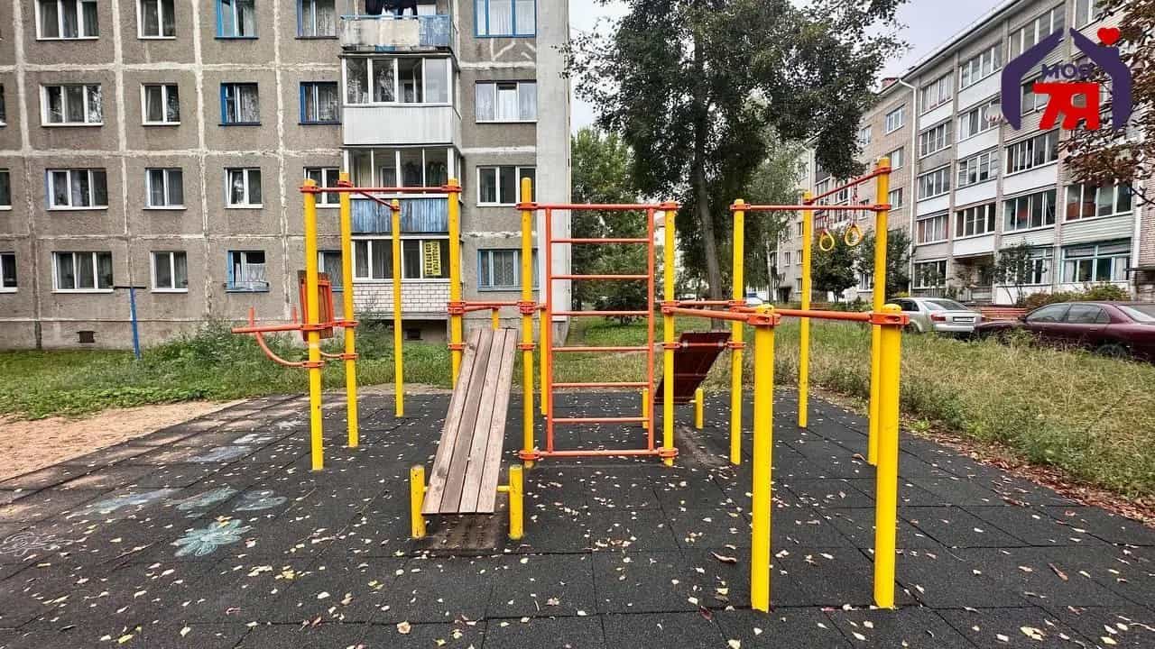 Беларусь, Минская область, Слуцк, улица Жукова, 13, фото 26