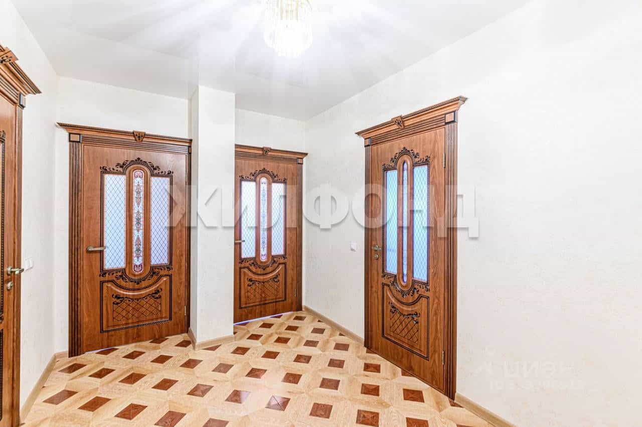 Россия, Новосибирск, улица Кошурникова, 23, фото 9