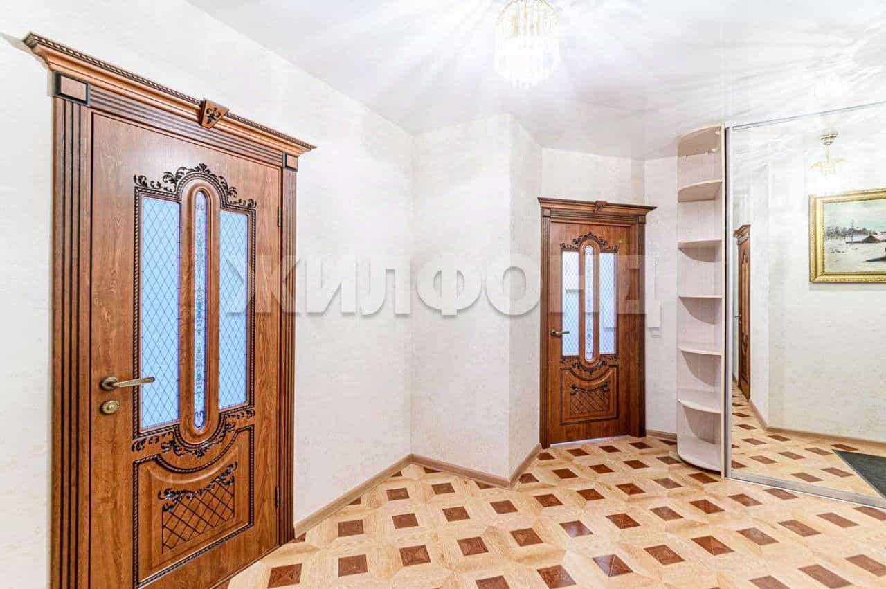 Россия, Новосибирск, улица Кошурникова, 23, фото 11