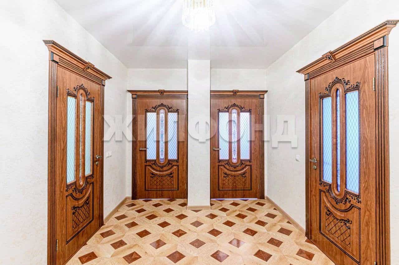 Россия, Новосибирск, улица Кошурникова, 23, фото 12