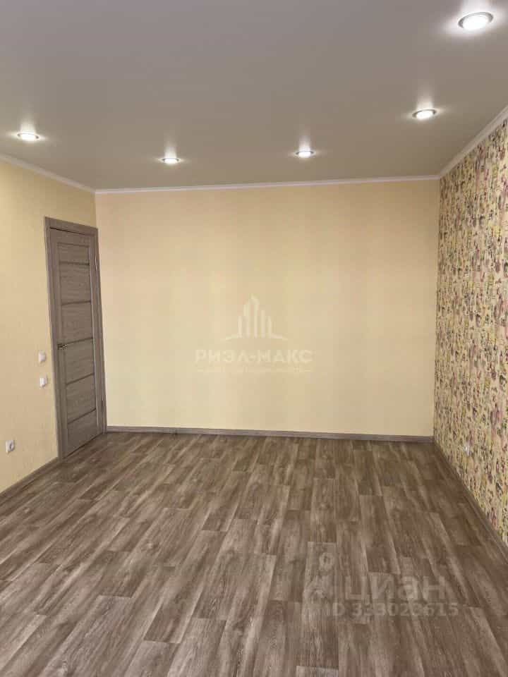 Россия, Брянск, улица Клары Цеткин, 10Б, фото 13
