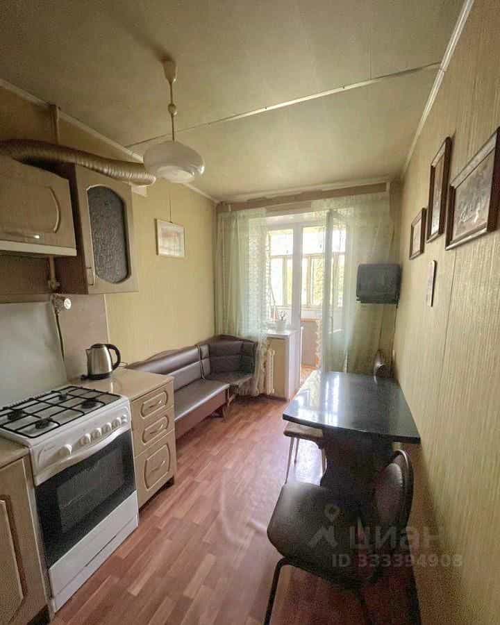 Россия, Саратовская область, Балаково, Каховская улица, 3