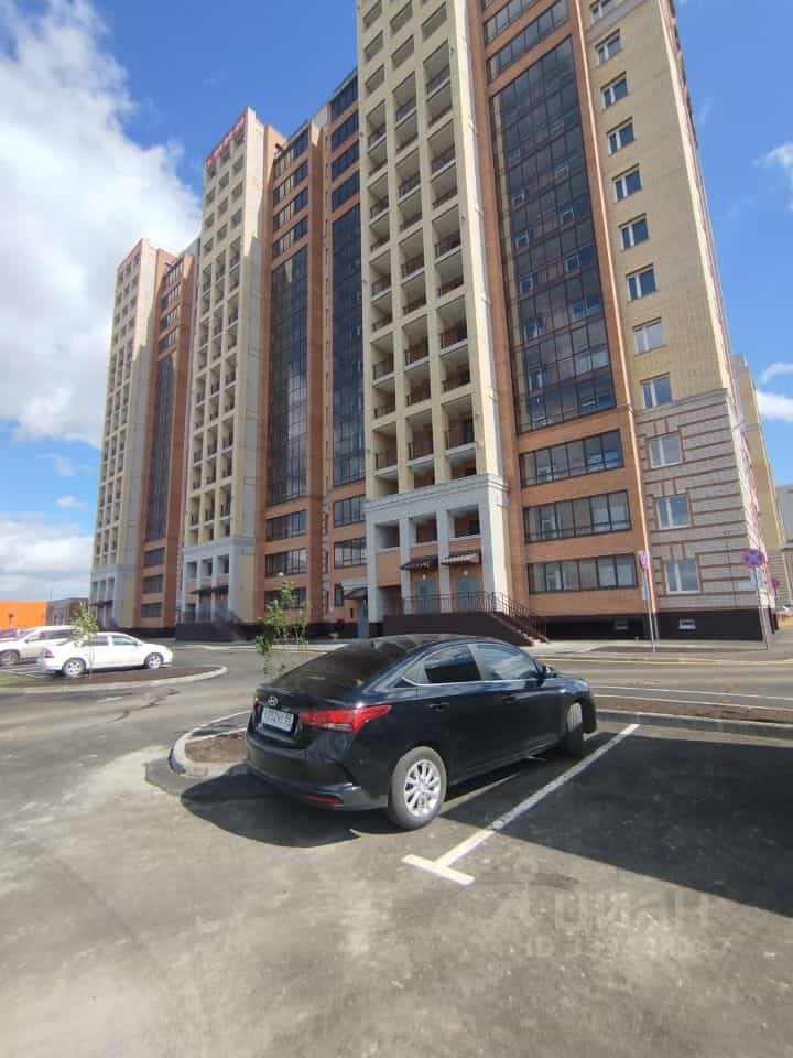 Россия, Омск, улица А.Н. Кабанова, 2, фото 3