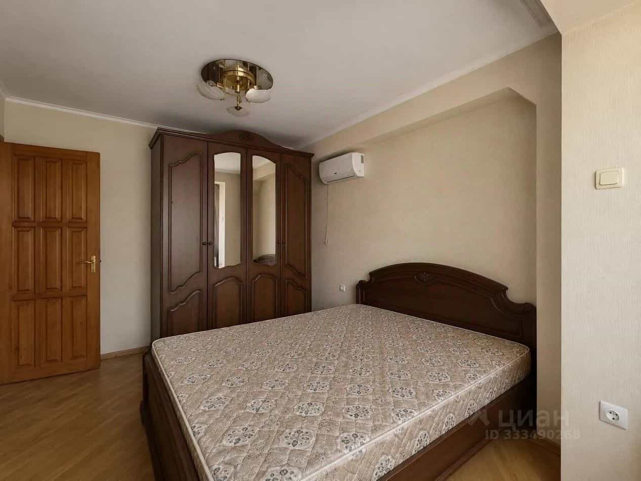 Россия, Краснодар, Фестивальный микрорайон, улица Яна Полуяна, 28, фото 4