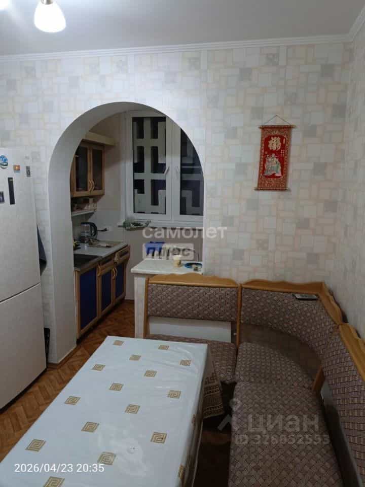 Россия, Республика Калмыкия, Элиста, 2-й микрорайон, 15, фото 8