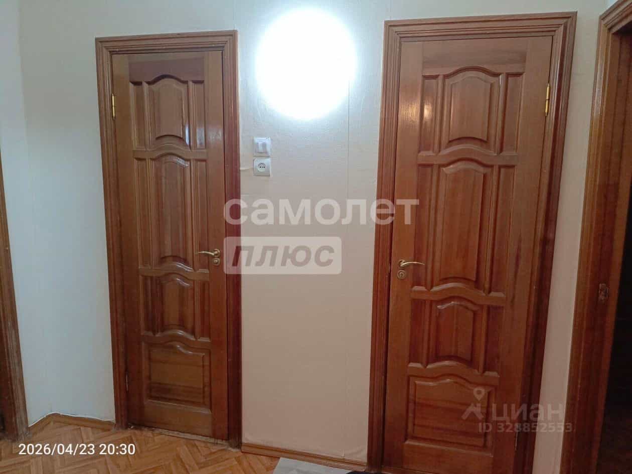 Россия, Республика Калмыкия, Элиста, 2-й микрорайон, 15, фото 9