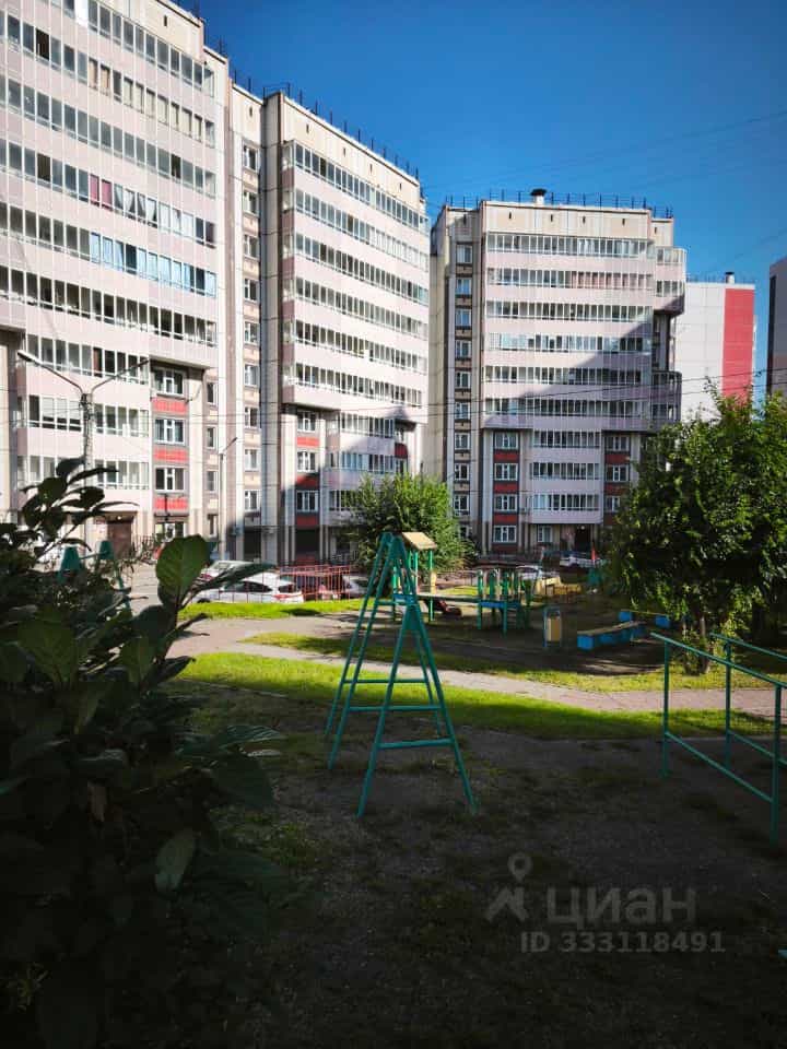 Россия, Красноярск, микрорайон Николаевка, улица Серова, 10, фото 15