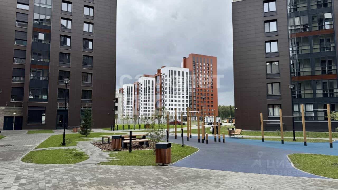 Россия, Омск, улица Александра Захарченко, 7, фото 12