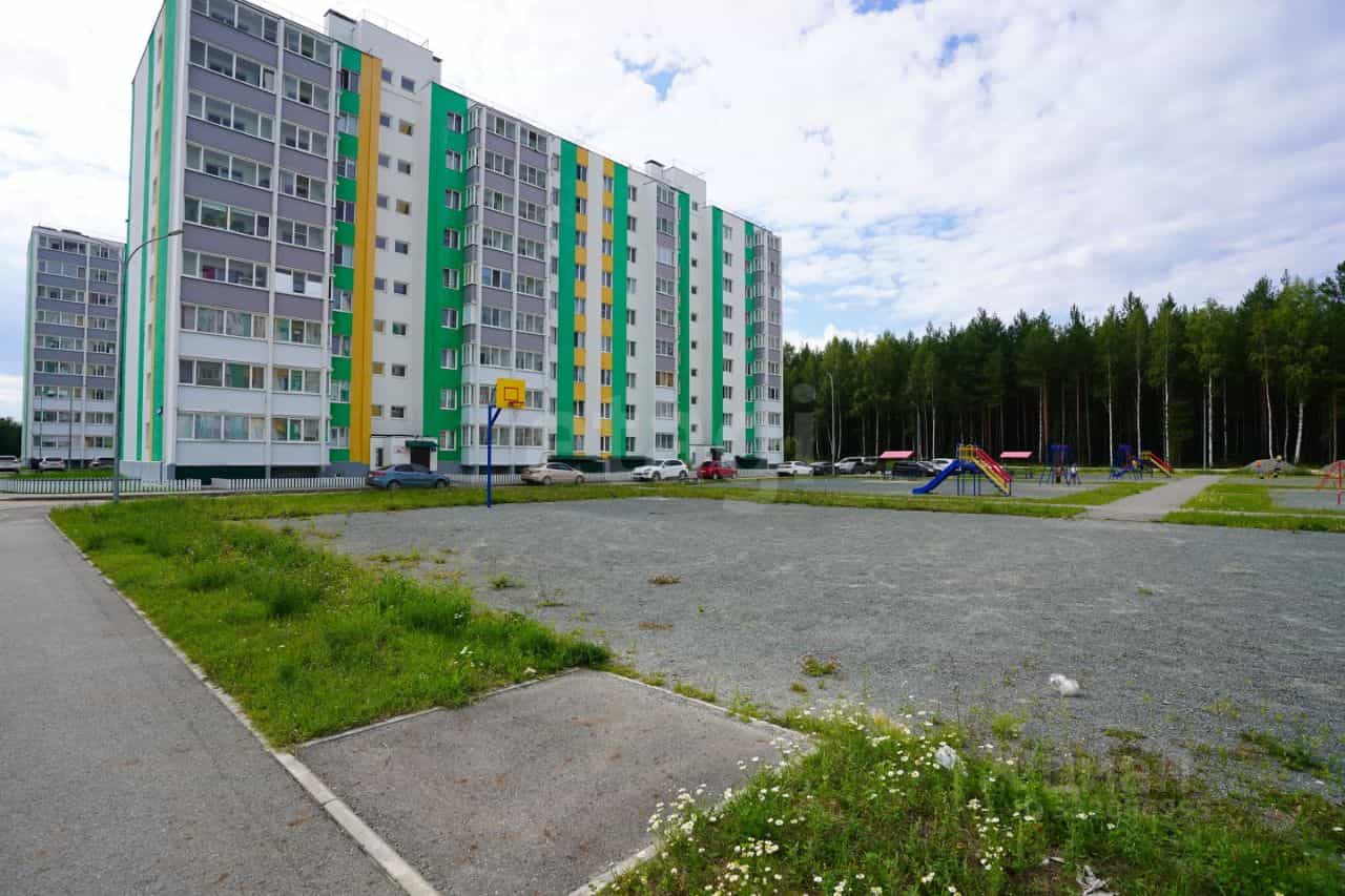 Россия, Ханты-Мансийский автономный округ — Югра, Нягань, 10-й микрорайон, 11А
