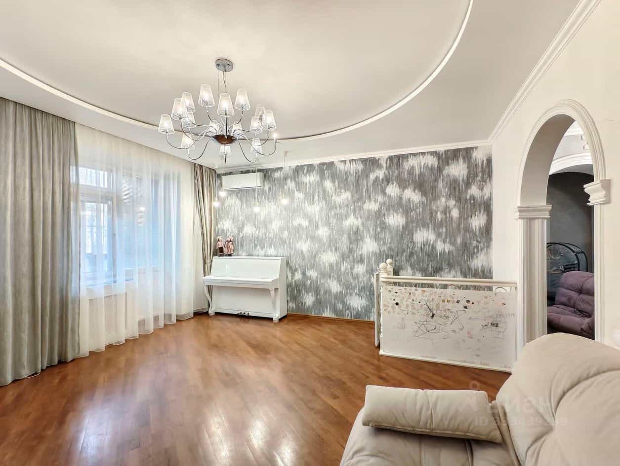 Россия, Тюмень, улица Хохрякова, 4/1, фото 12