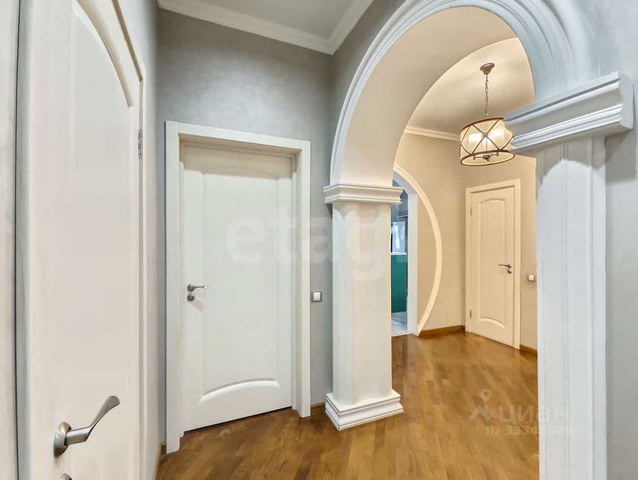 Россия, Тюмень, улица Хохрякова, 4/1, фото 38