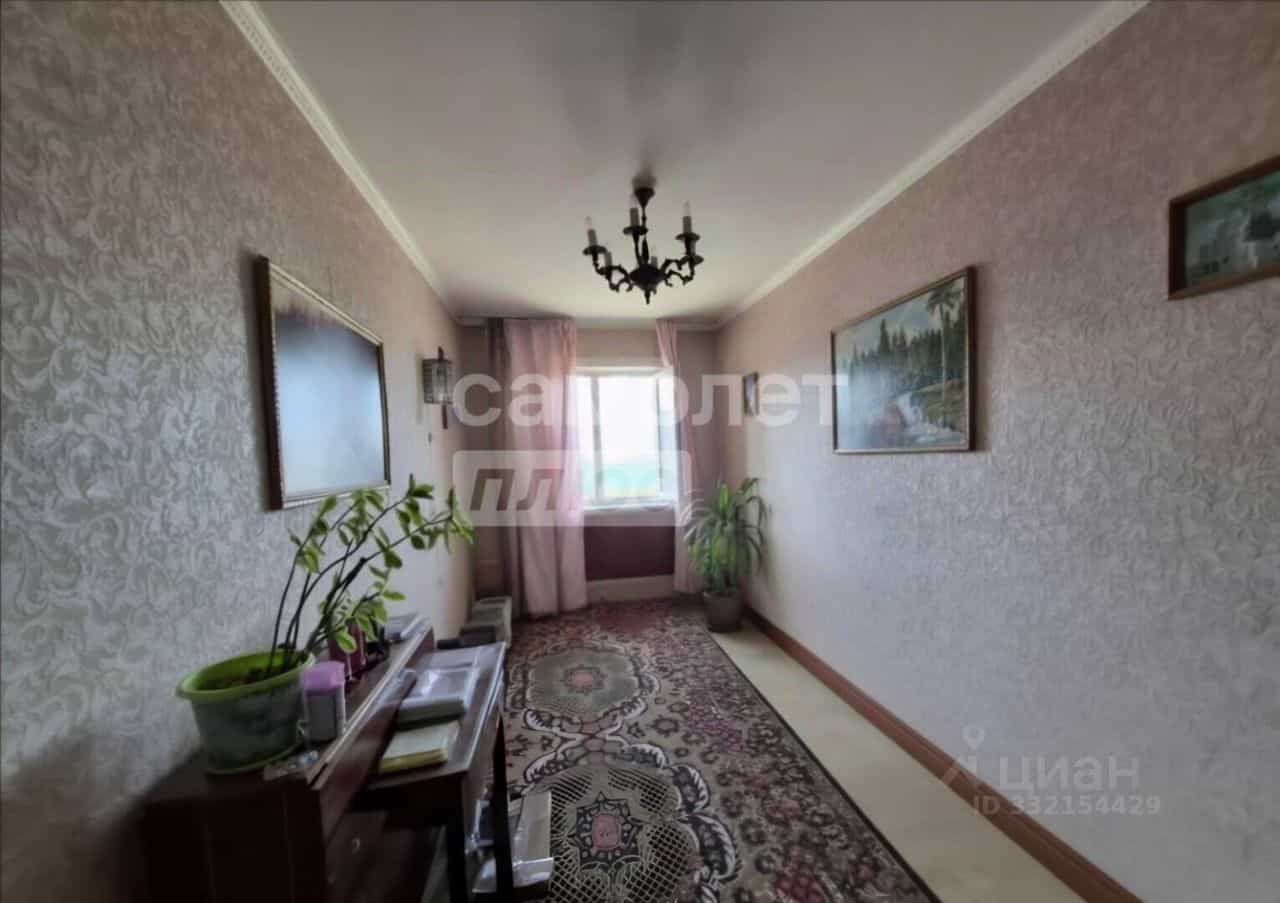Россия, Алтайский край, Бийск, улица Разина, 70, фото 6
