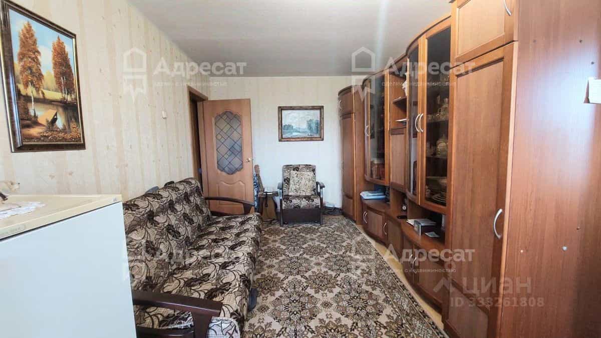 Россия, Волгоградская область, Волжский, улица Пушкина, 96, фото 3