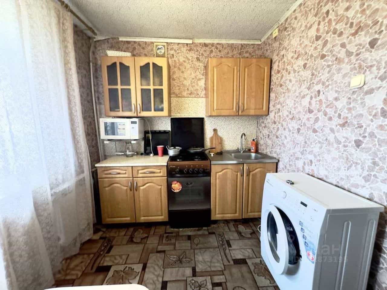 Россия, Волгоградская область, Волжский, 22-й микрорайон, улица Клавы Нечаевой, 2, фото 4