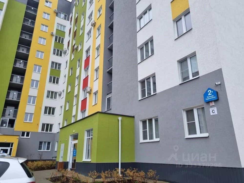 Россия, Воронежская область, село Новая Усмань, бульвар Художников, 2В