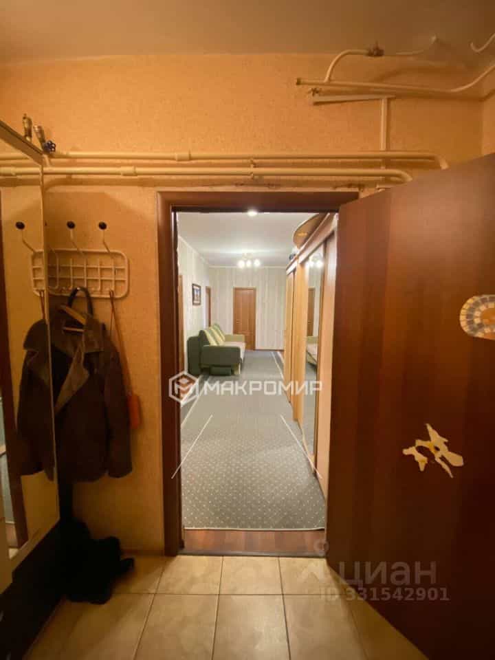 Россия, Ханты-Мансийский автономный округ — Югра, Сургут, Комсомольский проспект, 13, фото 26