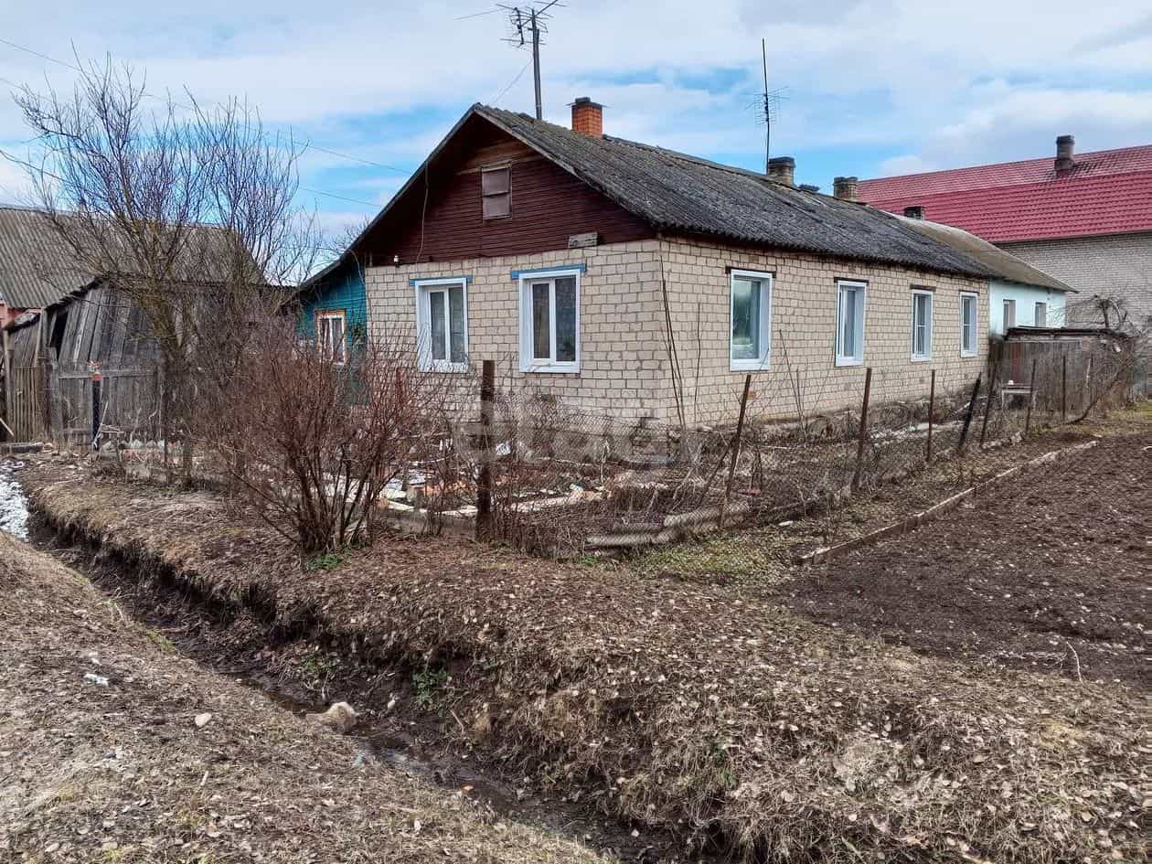 Россия, Псковская область, Остров, улица Матвея Егорова, 5, фото 2