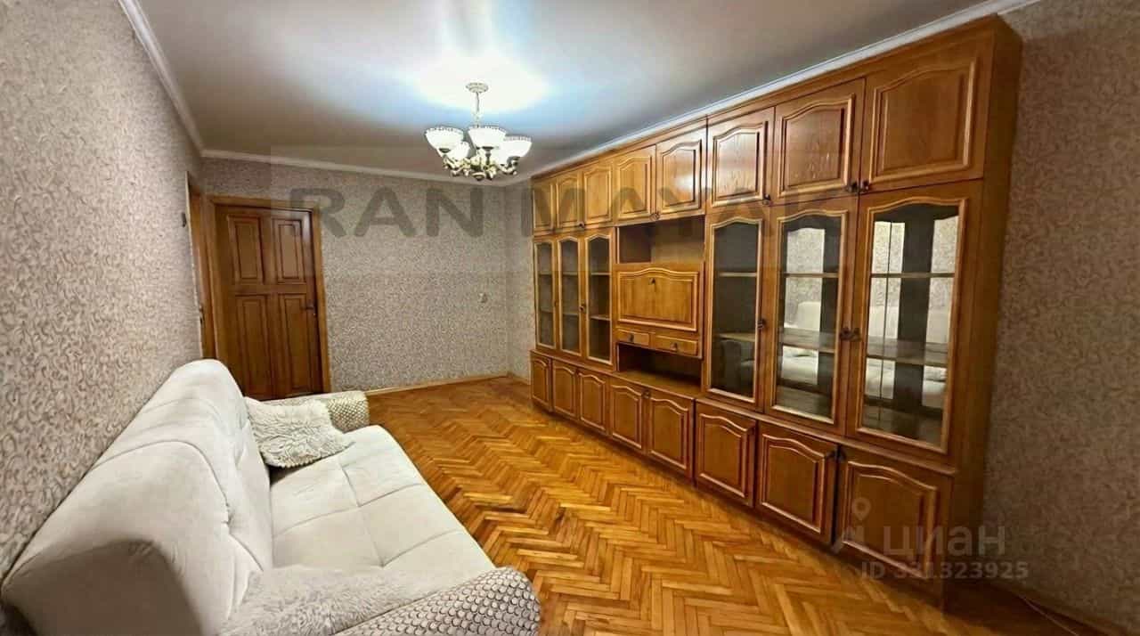 Россия, Республика Адыгея (Адыгея), Майкоп, улица Ленина, 112, фото 2