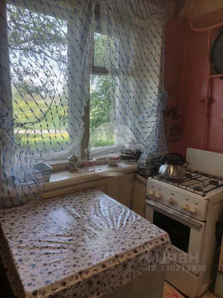 Россия, Великий Новгород, район Софийская сторона, улица Черняховского, 38, фото 9