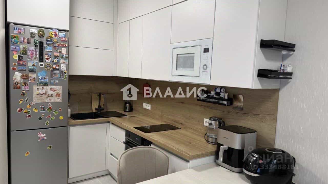 Россия, Московская область, городской округ Люберцы, посёлок городского типа Мирный, улица Академика Северина, 15