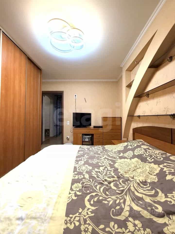 Россия, Республика Татарстан (Татарстан), Казань, Ново-Савиновский район, Меридианная улица, 15, фото 11