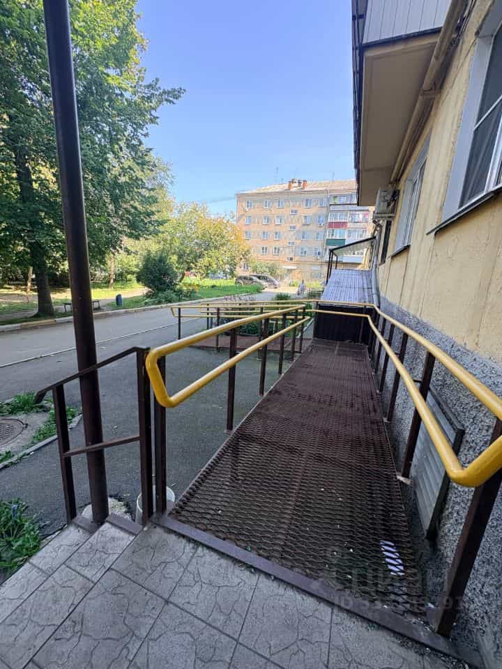 Россия, Челябинская область, Копейск, улица Макаренко, 1, фото 9
