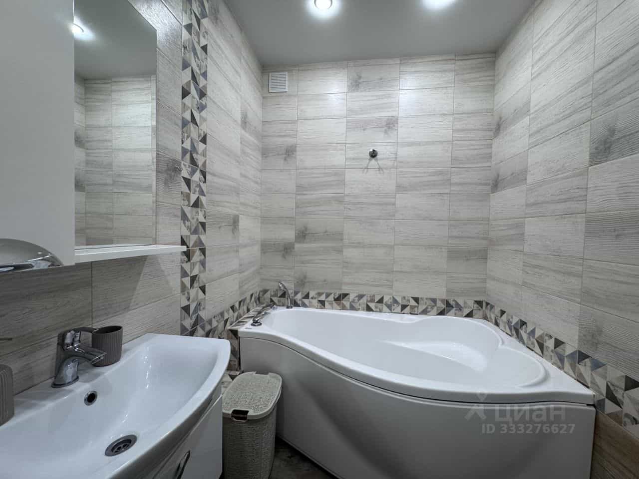 Россия, Республика Татарстан (Татарстан), Казань, улица Родины, 26В, фото 10