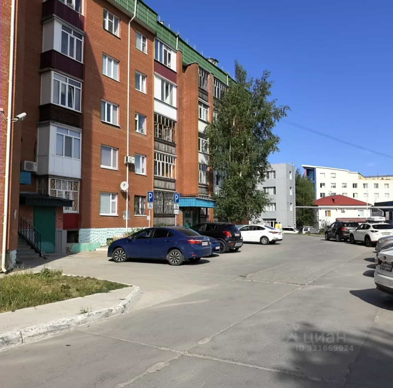 Россия, Ханты-Мансийский автономный округ — Югра, Сургут, проспект Мира, 44, фото 27