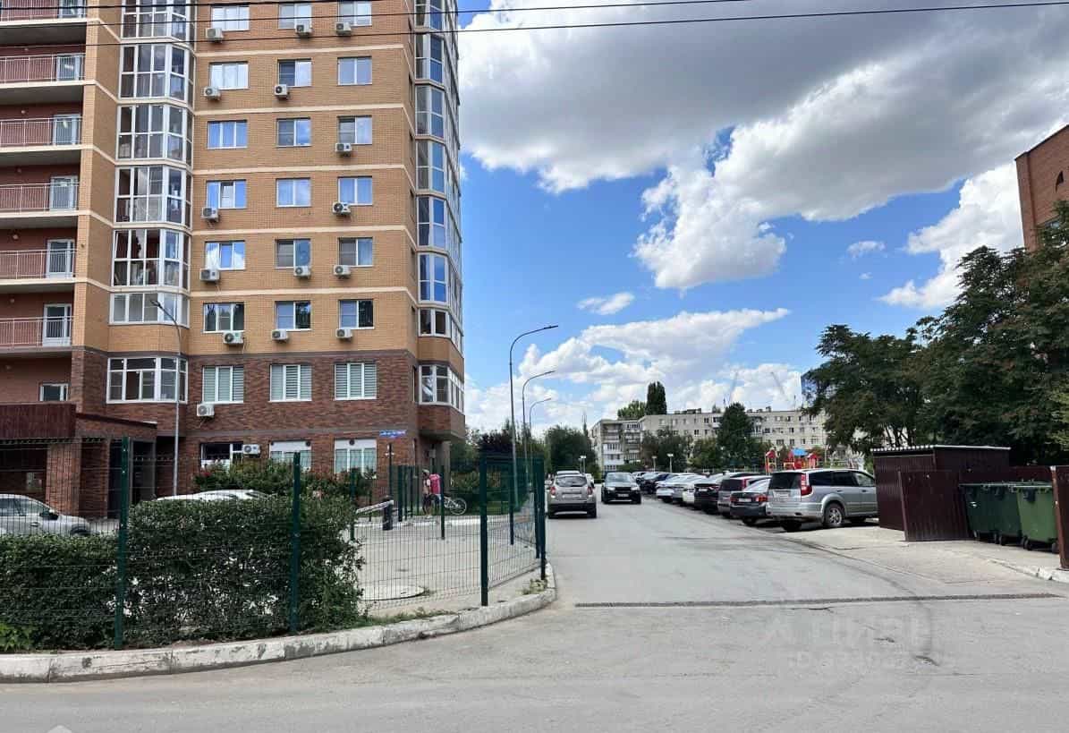 Россия, Волгоград, улица 50 лет Октября, 20А, фото 35