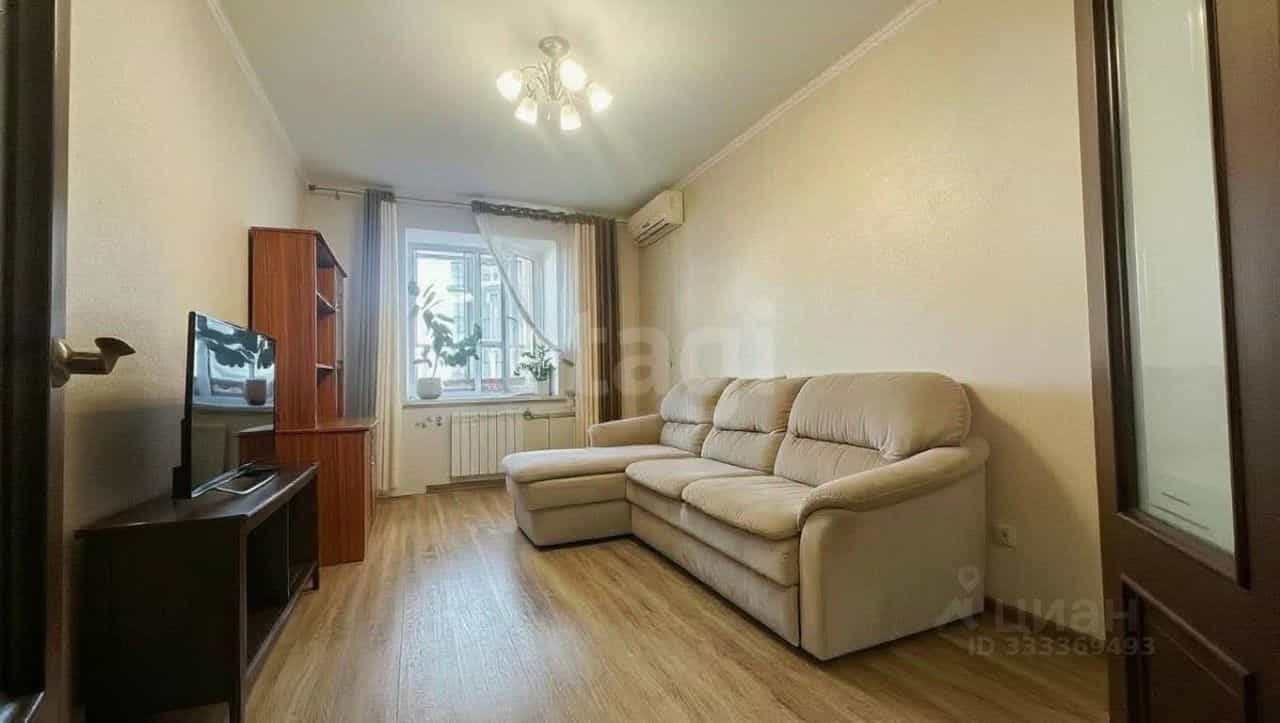 Россия, Республика Татарстан (Татарстан), Казань, улица Серова, 48, фото 7