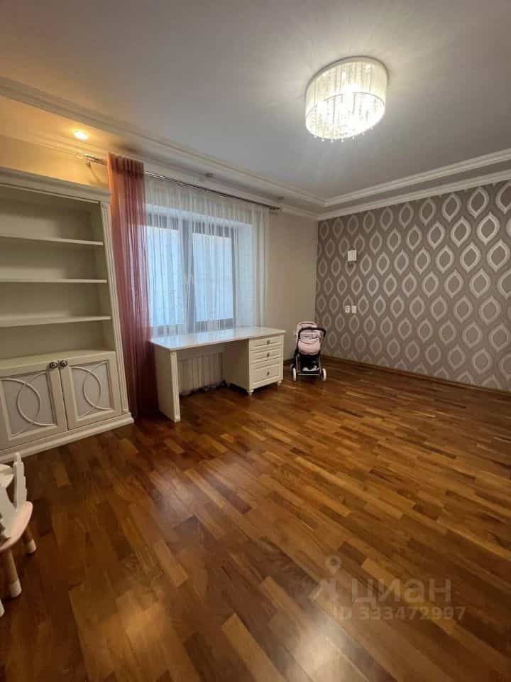 Россия, Челябинск, улица Братьев Кашириных, 12В, фото 15