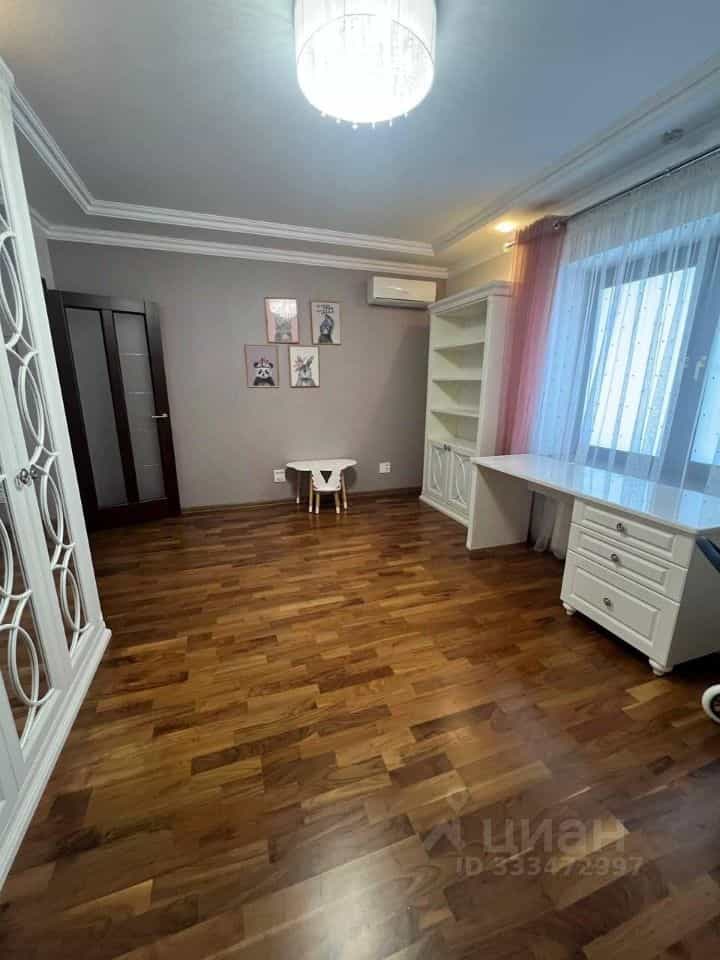 Россия, Челябинск, улица Братьев Кашириных, 12В, фото 16