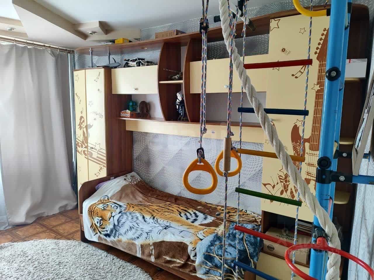 Россия, Челябинская область, Пласт, Октябрьская улица, 31, фото 9