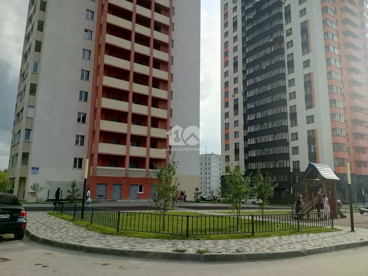 Россия, Новосибирск, улица Немировича-Данченко, 16/2, фото 18