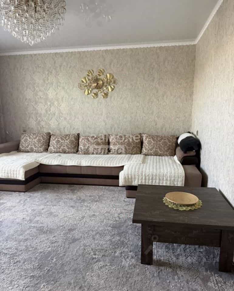 Россия, Челябинск, улица Архитектора Александрова, 8, фото 2