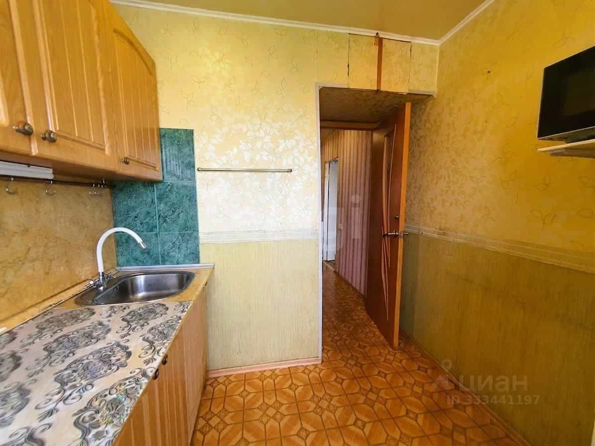 Россия, Камчатский край, Петропавловск-Камчатский, улица Автомобилистов, 37, фото 3